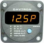 DAVTRON DENSITY/ PRESSURE/ ALTIMETER/ TEMPERATURE MODEL 655